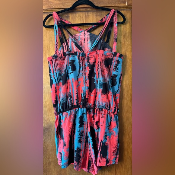 Fabletics Liza Heatwave Multicolor Sleeveless Romper- Size M - Picture 4 of 7